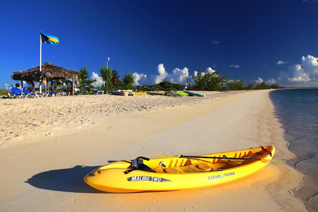 Rollezz Villas Beach Resort Old Bight Exteriör bild